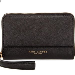 Marc Jacobs phone/wallet/wristlet